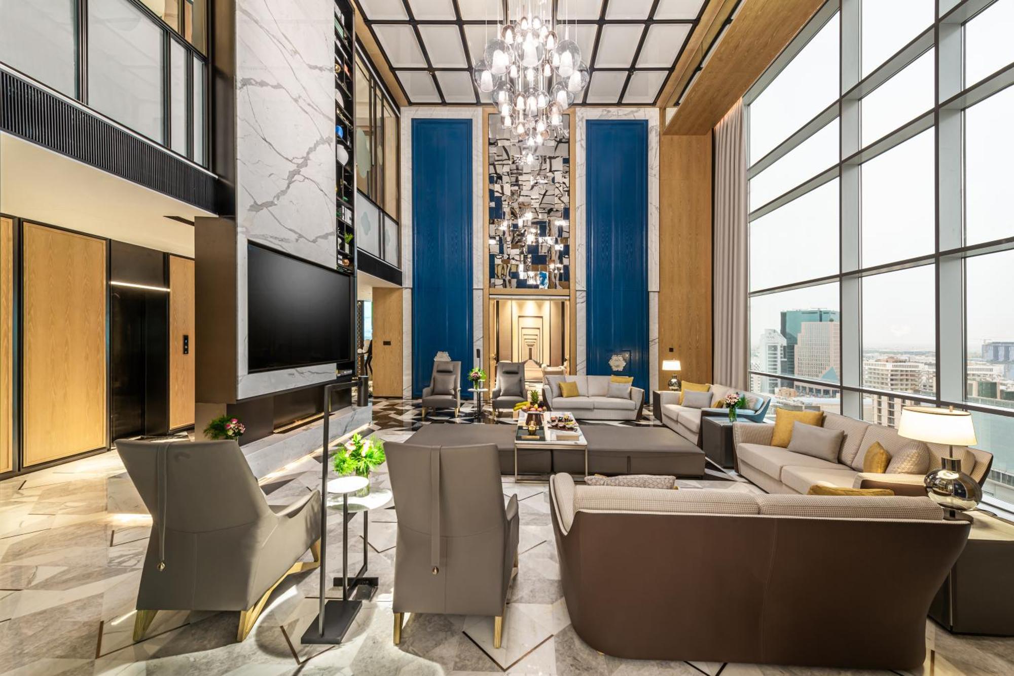 Narcissus The Royal Hotel Riyadh Exterior photo The interior of the hotel