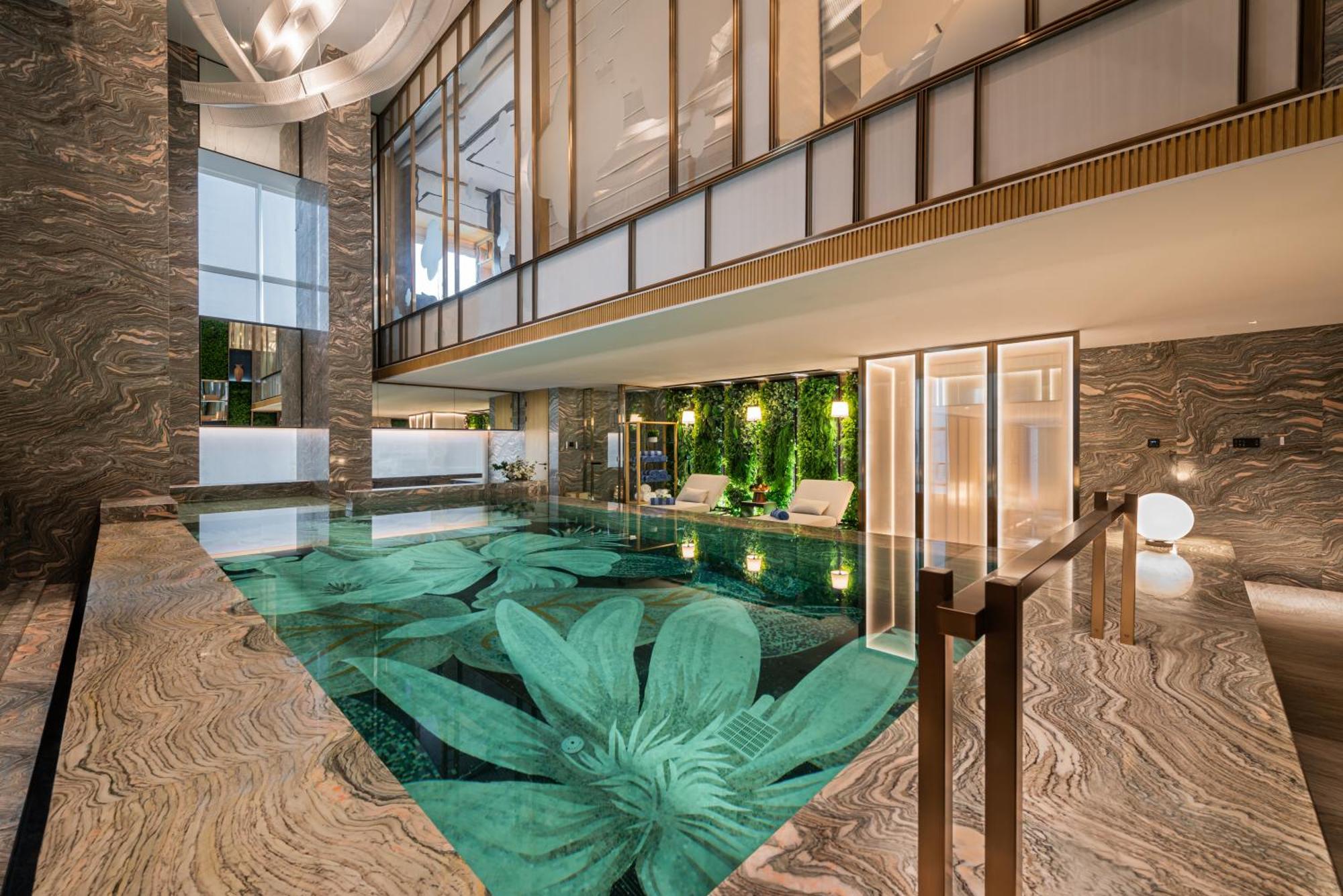 Narcissus The Royal Hotel Riyadh Exterior photo The pool at the hotel