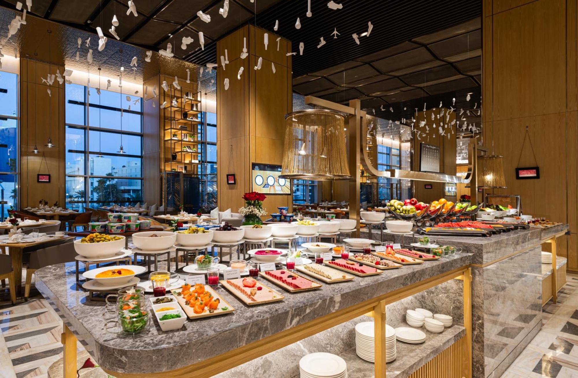 Narcissus The Royal Hotel Riyadh Exterior photo The buffet at the hotel