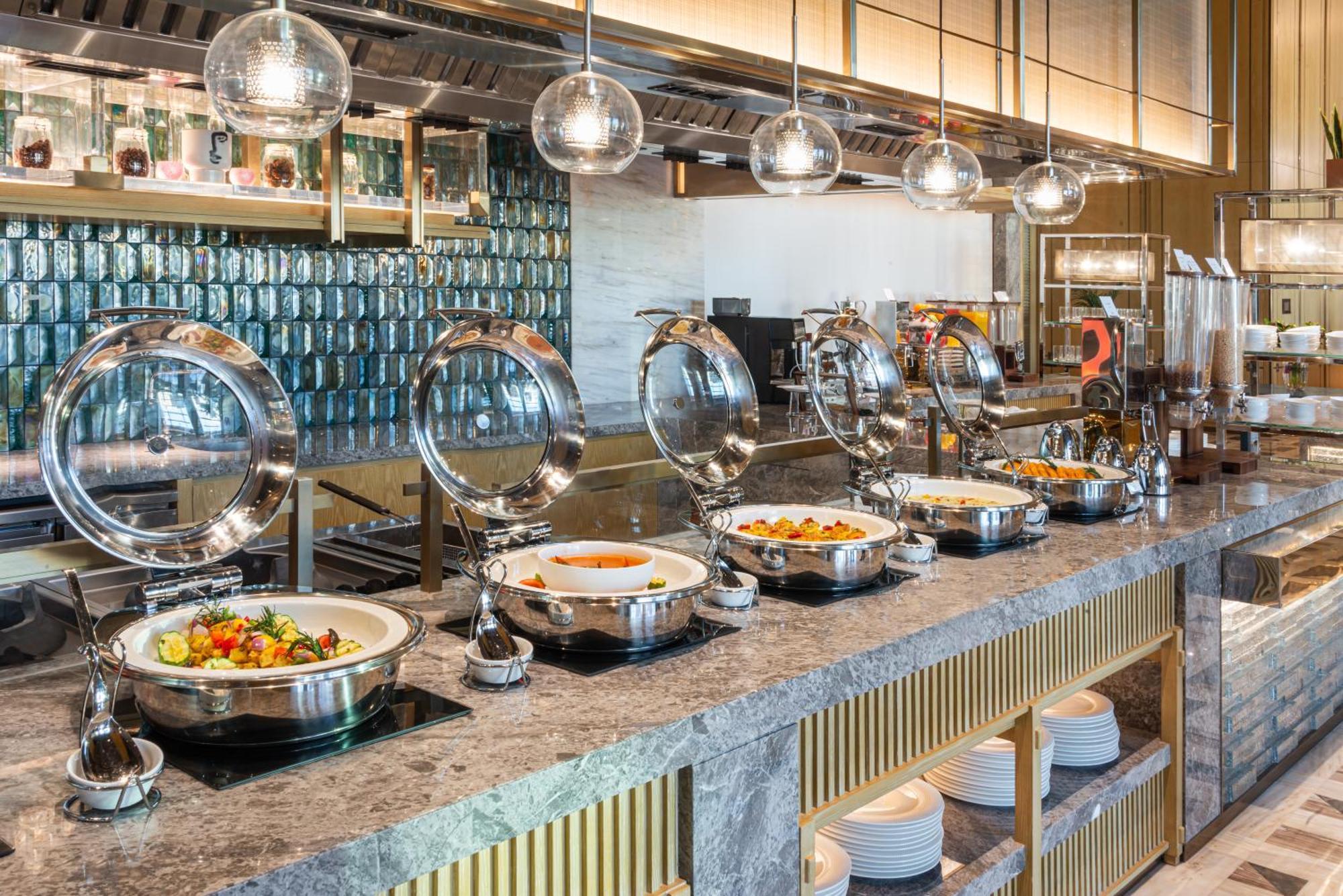 Narcissus The Royal Hotel Riyadh Exterior photo A buffet at a hotel